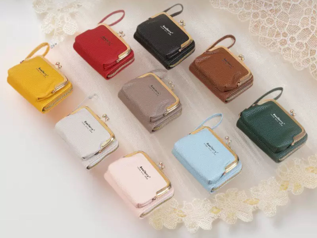 Monedero compacto de piel sintética con doble cremallera y cierre metálico